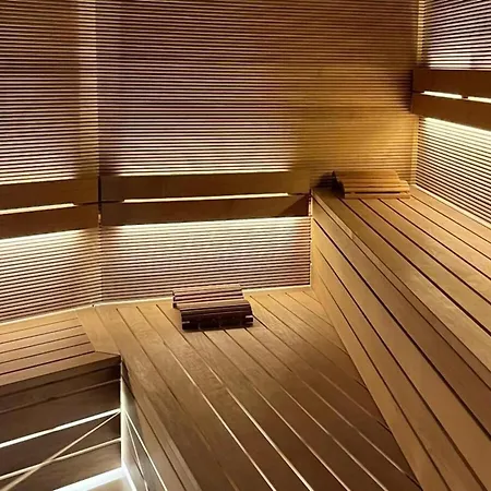 Close To The Sea, With Pool And Sauna شقة *