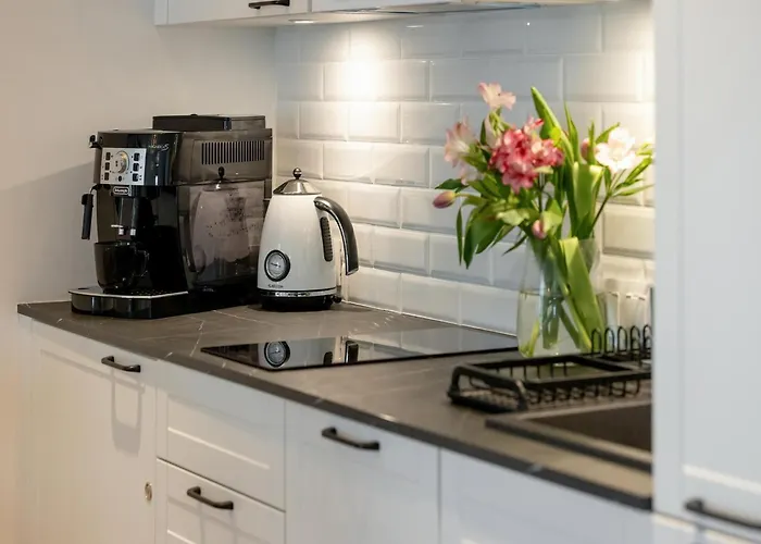 Close To The Sea, With Pool And Sauna شقة